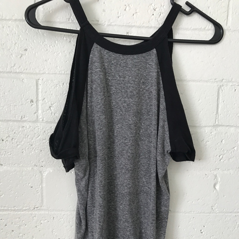 Off the shoulder tee