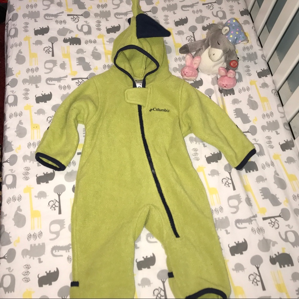 Dino spikes green Columbia snow suit