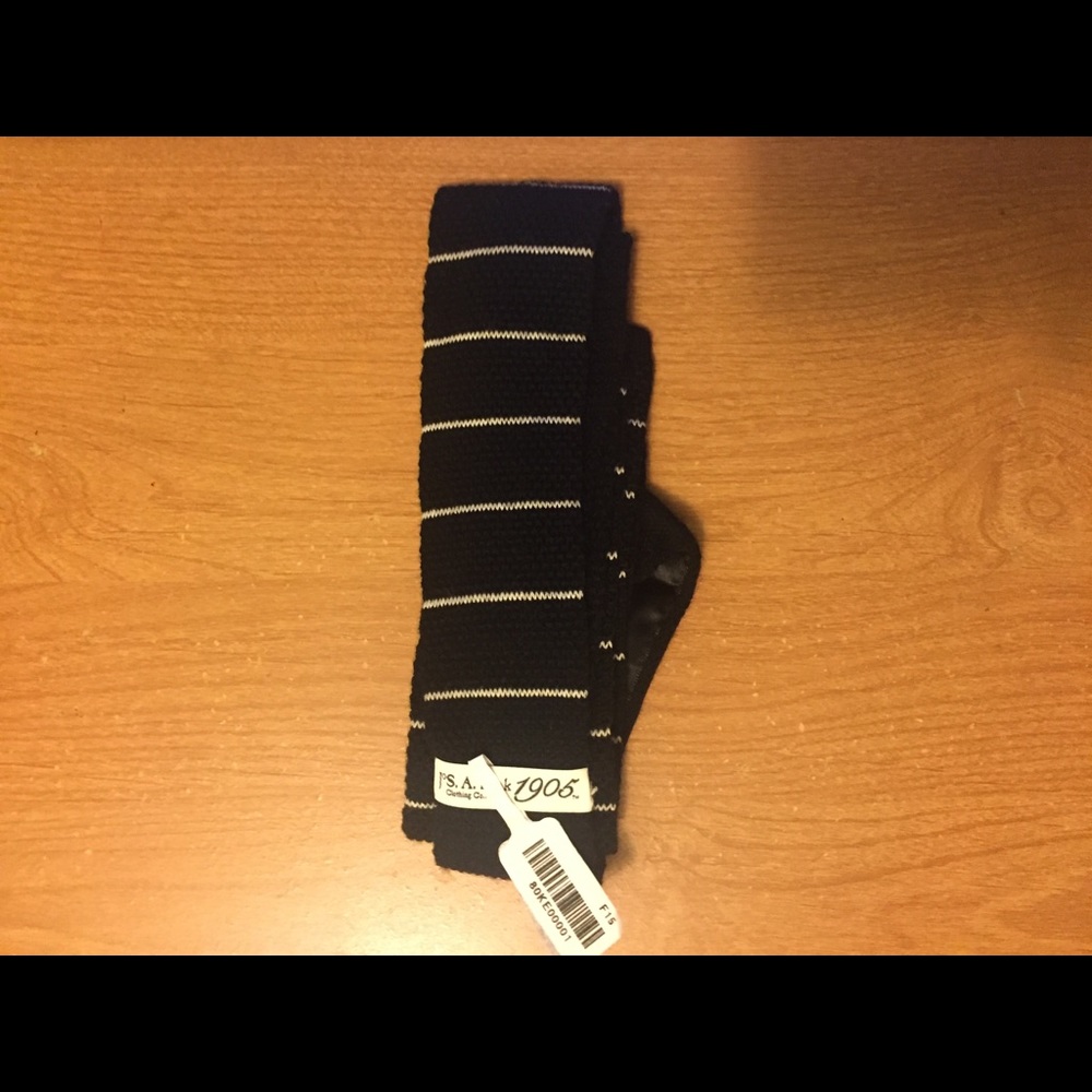 JoS A. Bank Skinny/Slim Fit Vintage Tie