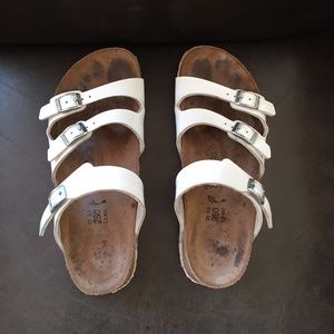 White patent three-strap Birkenstock sandals, 39