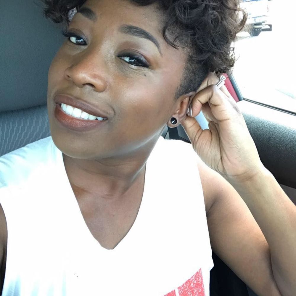 Meet your Posher, Laketa