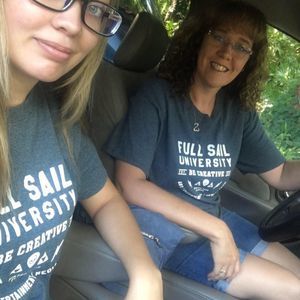 Meet your Posher, Stacy