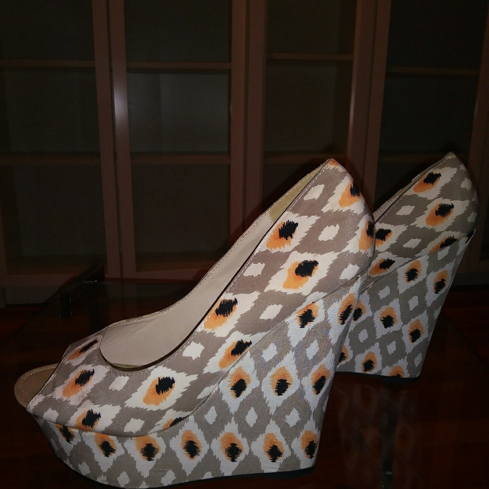Open toe wedge
