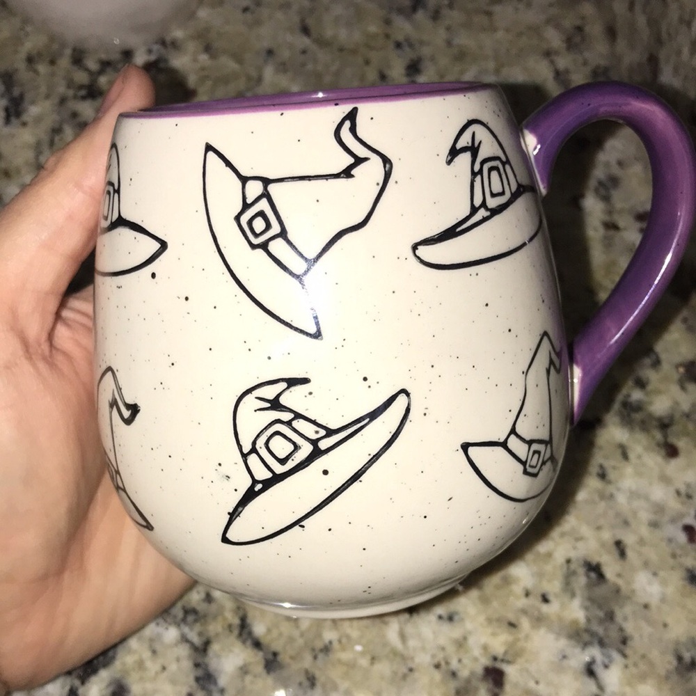 Halloween witch hats mug matches with Rae Dunn