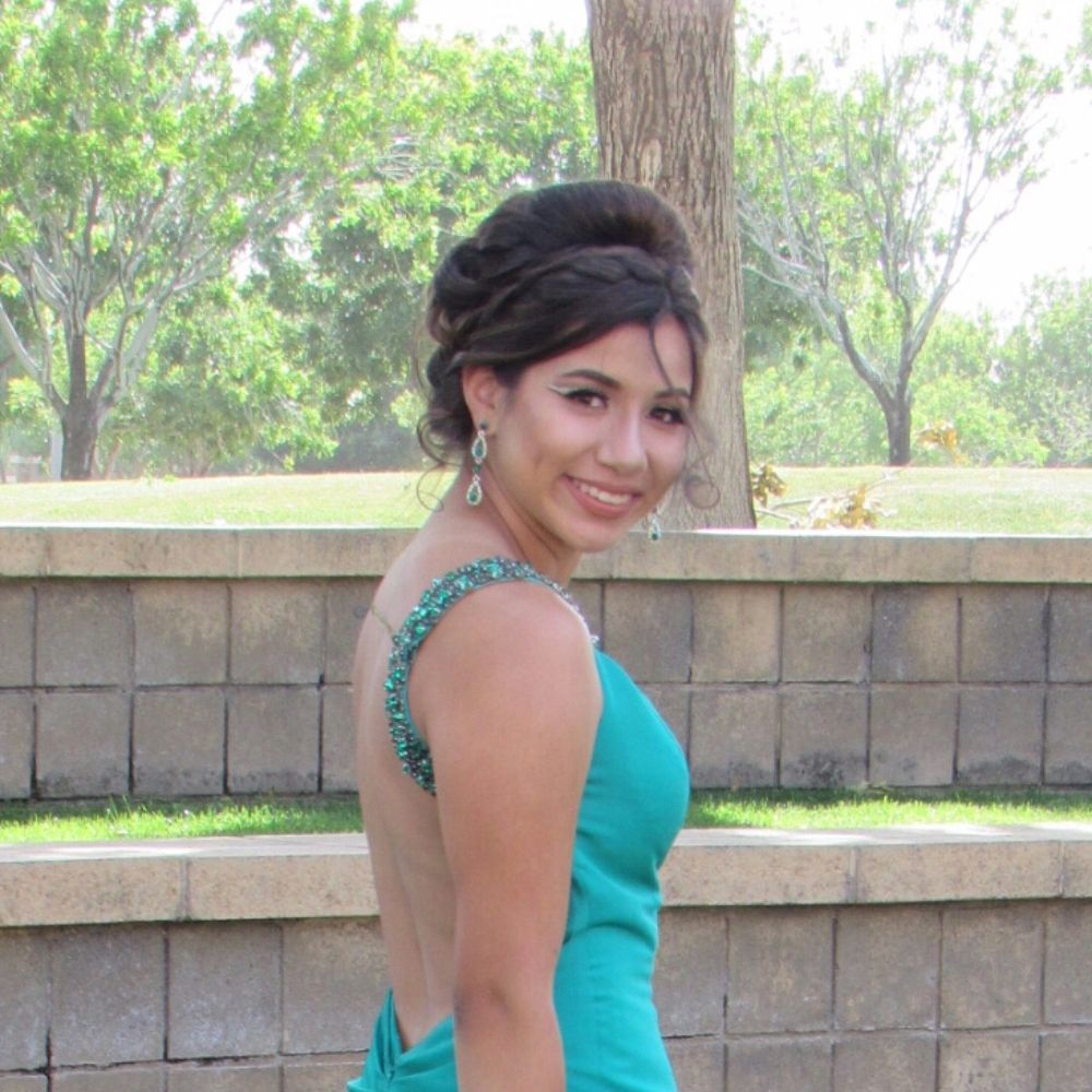 Meet your Posher, Monica