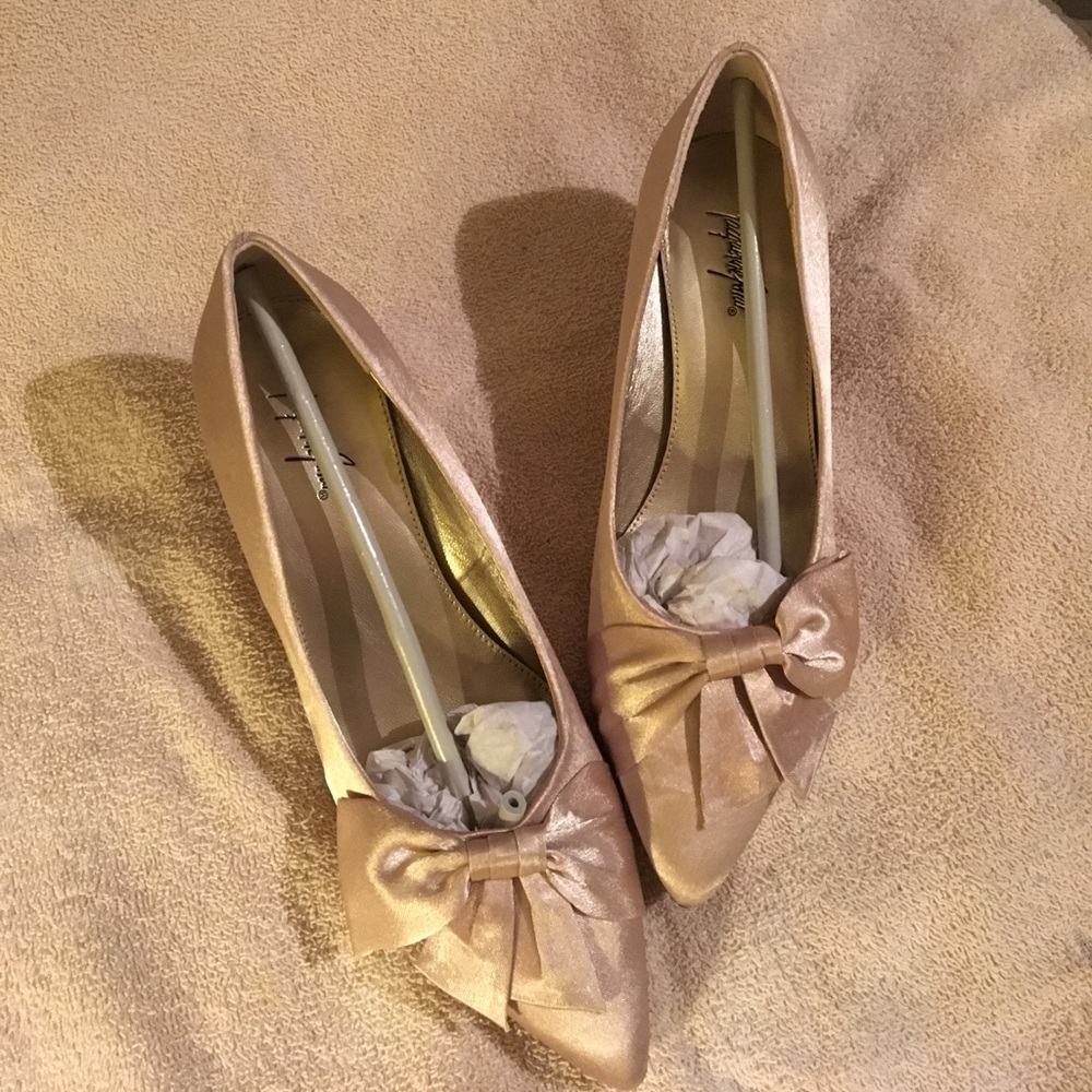 Jacqueline Ferrar heels