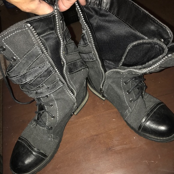 Combat boots - Picture 1 of 5