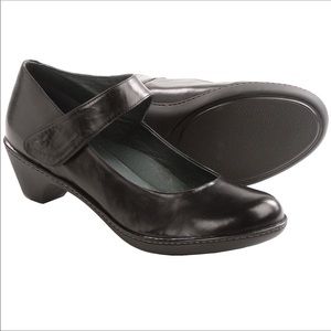 Dansko Bess Mary Jane heels