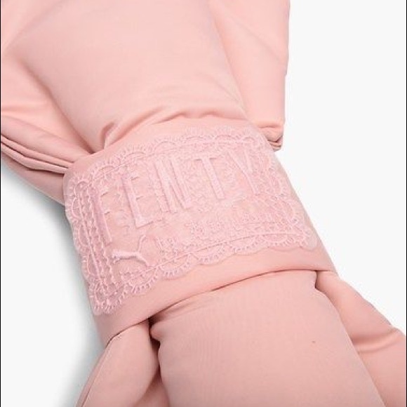 ❗️❗️SOLD❗️❗️Puma fenty Rihanna pink bow bag - Picture 7 of 8