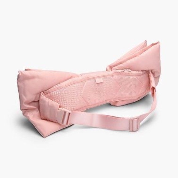 ❗️❗️SOLD❗️❗️Puma fenty Rihanna pink bow bag - Picture 8 of 8