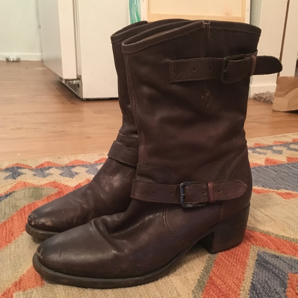 UGG Collection Leather Booties - Picture 2 of 6