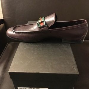Gucci patent letter loafer