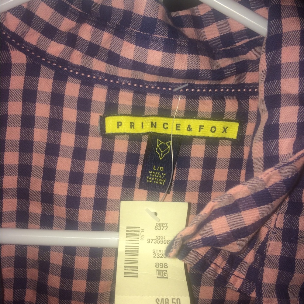 Button down - Picture 2 of 2