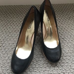Michael Kors Black Pump