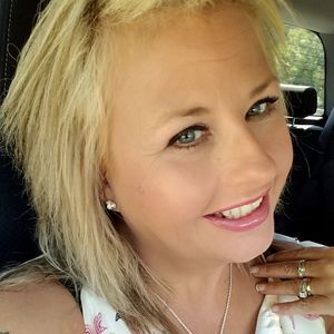 Meet your Posher, Bettie