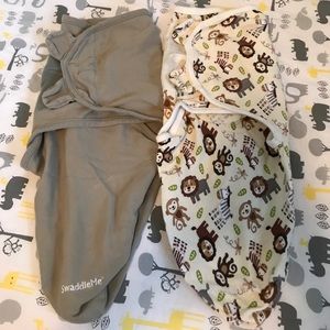 Two swaddler set