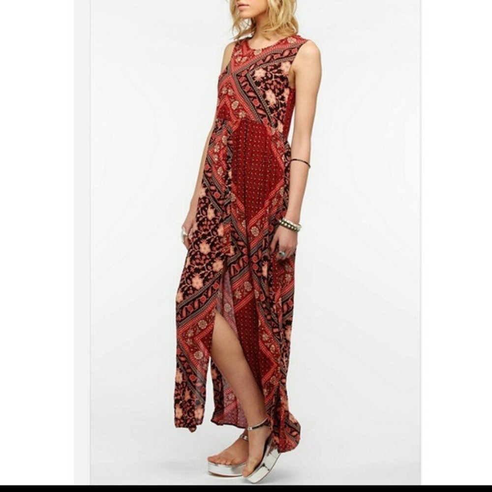 Mink Pink Printed Maxi Dress