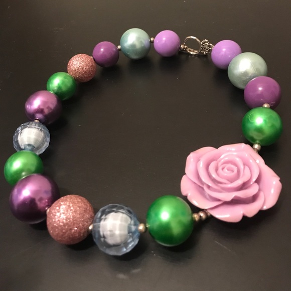 Girls Rose necklace - Picture 2 of 8