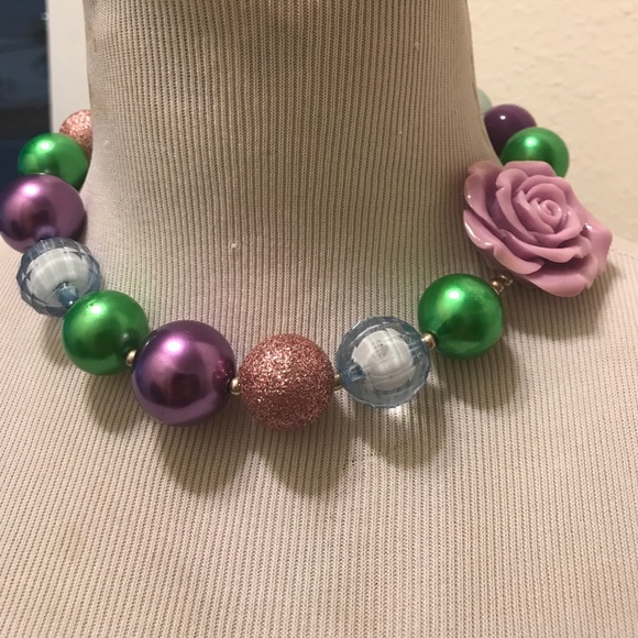 Girls Rose necklace - Picture 8 of 8