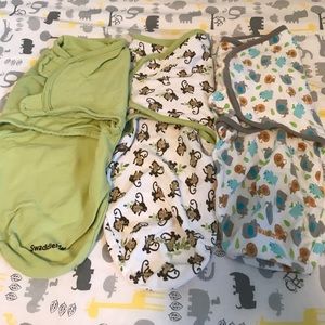 Swaddle Me swaddles lot