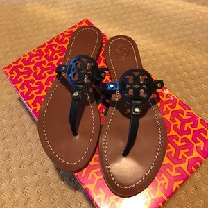 NEW Navy Tory Burch Sandal