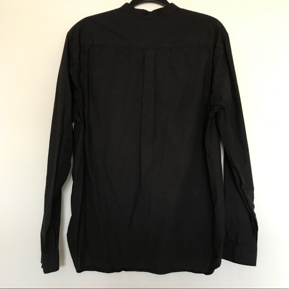 Men's collarless button down