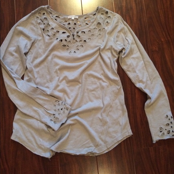 Thyme & Honey Long Sleeve Shirt With Cutout Detail - Picture 1 of 4