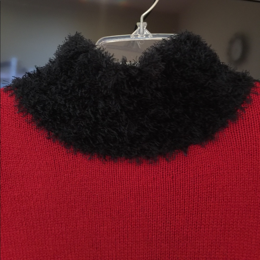 Sweater - Picture 2 of 5