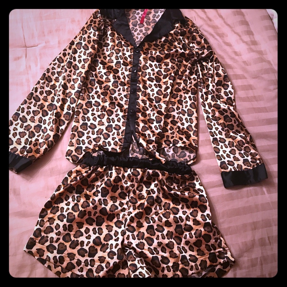 Cheetah Print Faux Silk PJ set- Size Small