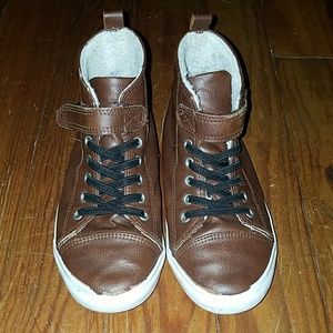Boys leather sneakers