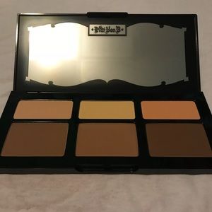 Kat Von D Shade + Light Contour Pallett