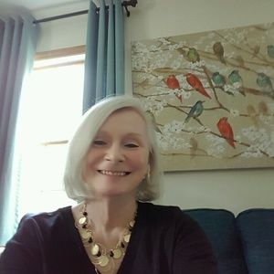 Meet your Posher, Linda