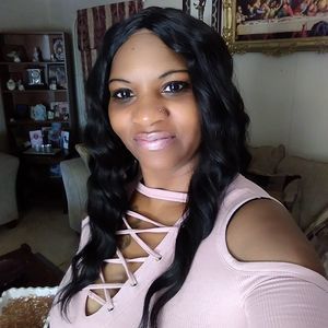 Meet your Posher, Alyce