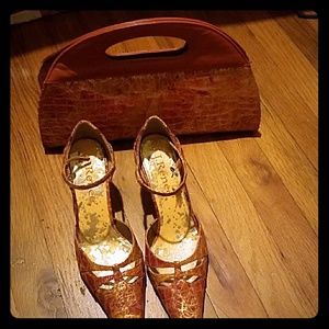Autumn or spring standout shoe and purse set