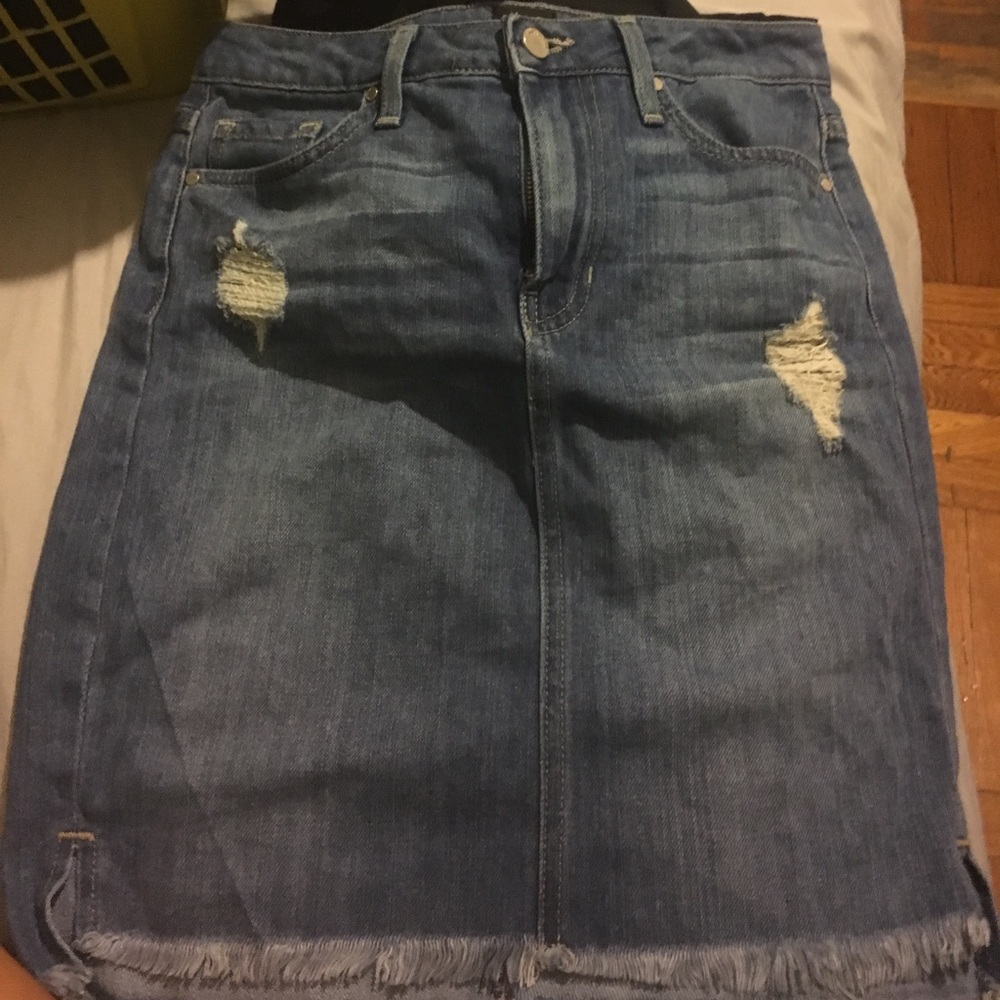 A denim skirt