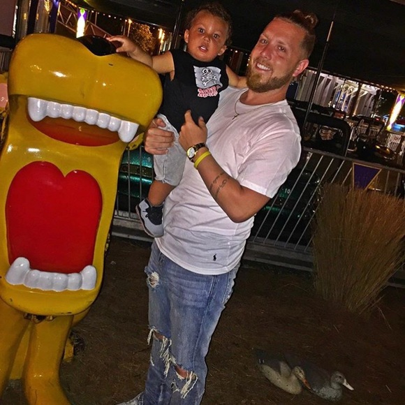 Meet your Posher, Kelvyn - Picture 4 of 4