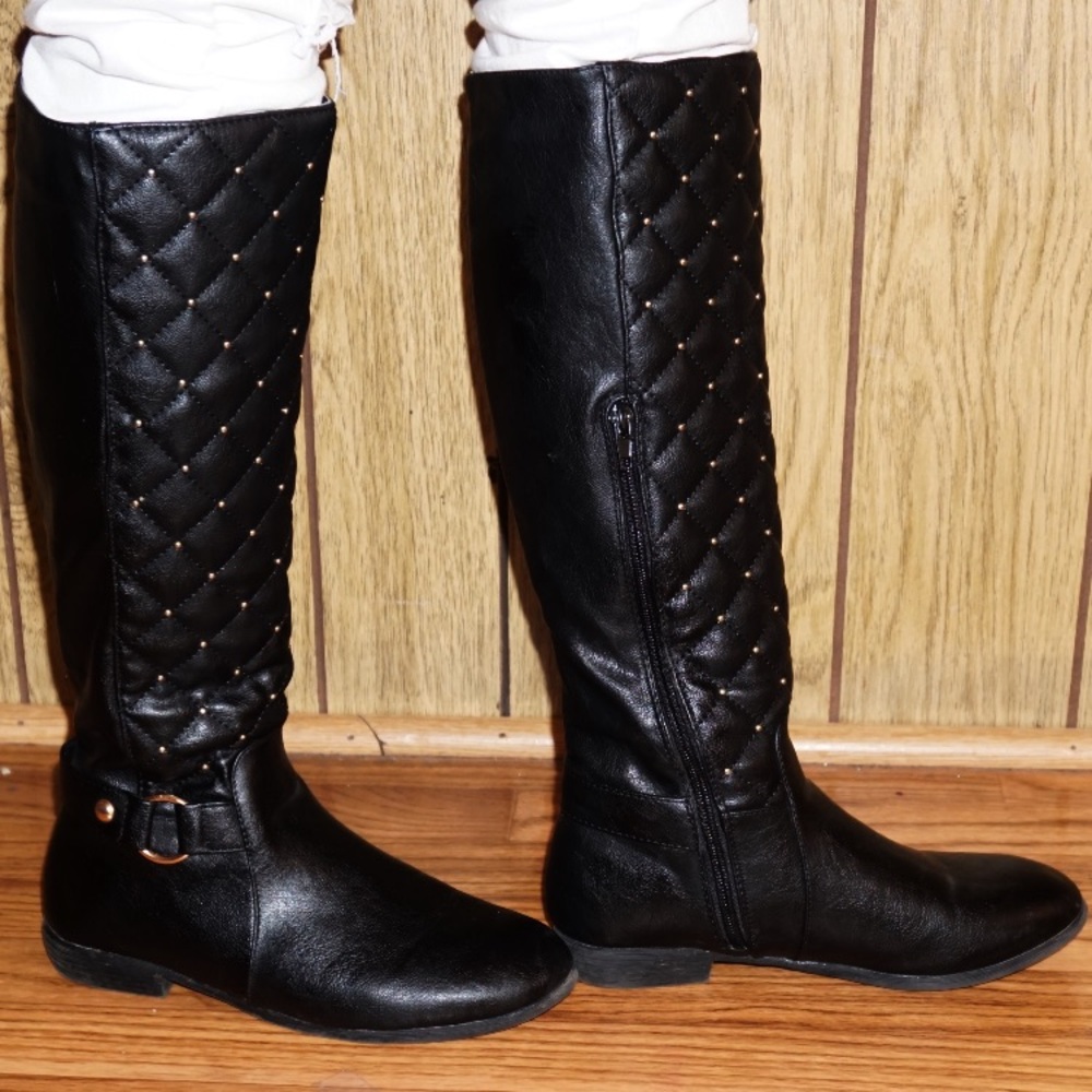 ✨Black faux leather winter boots✨