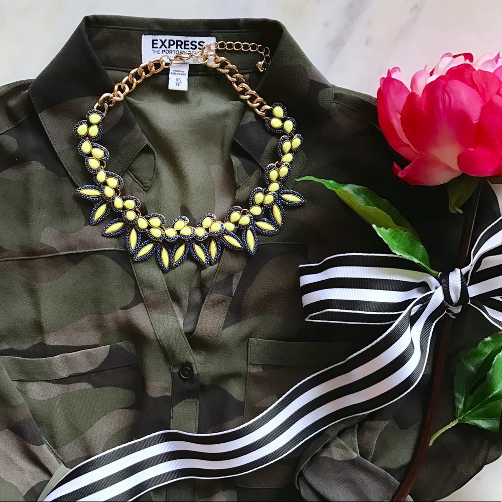 Jeweled Leaf Statement Necklace - Picture 2 of 5