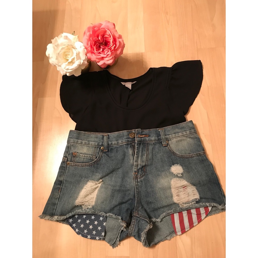 Denim shorts with Stars and Stripes pockets
