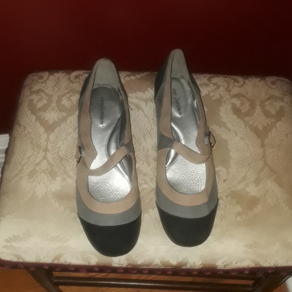 Latest three tones 1inch dress shoes.