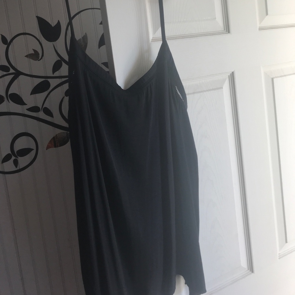 Black GAP shirt
