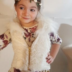 Guess Brand Fur Vest White Girls size 4