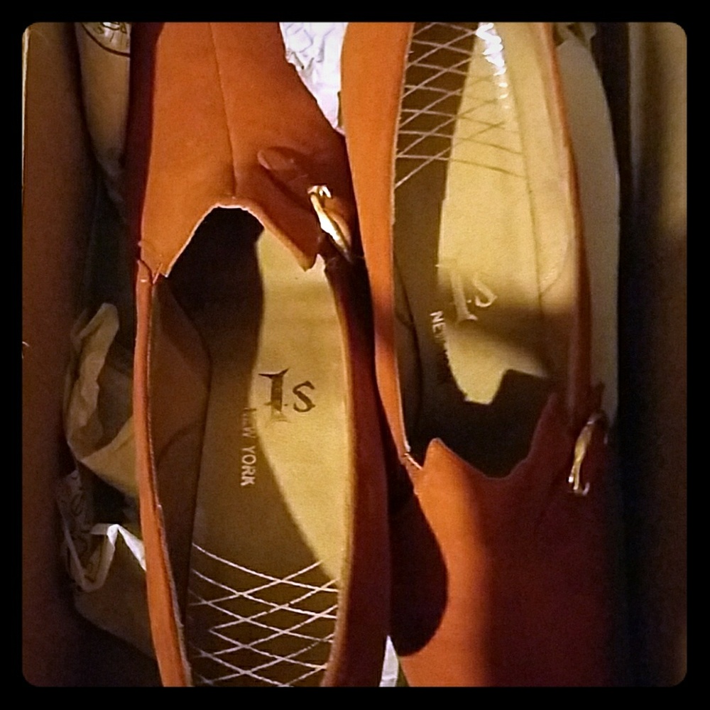 Gold toe lined mule new