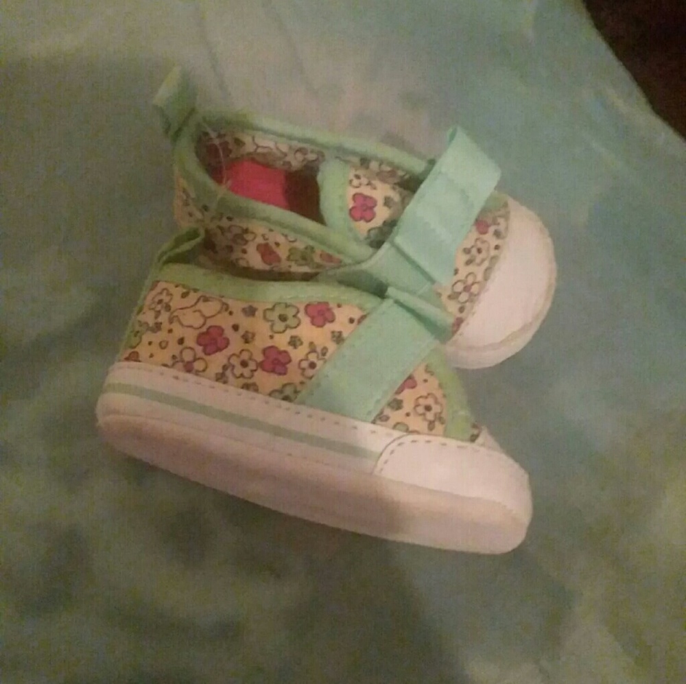 Newborn shoes