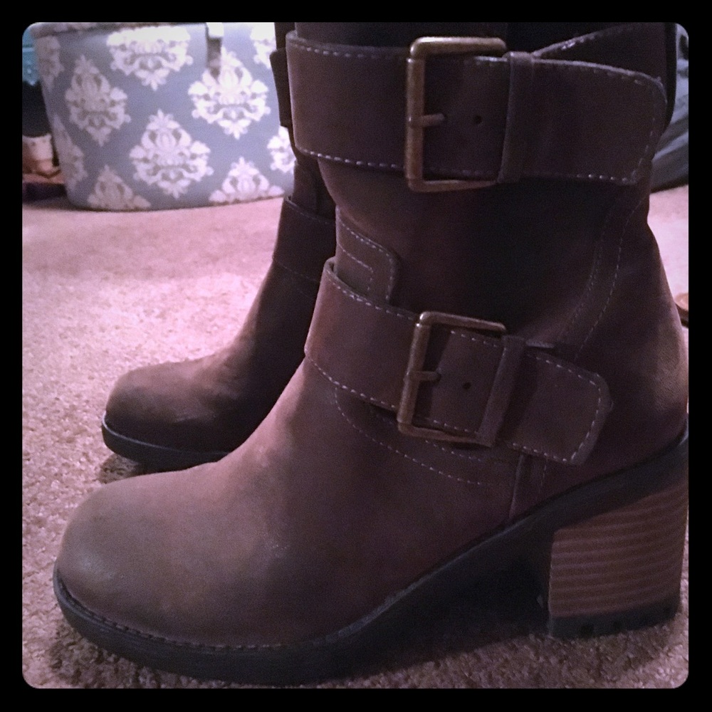 Brand new Sonoma lifestyle boots
