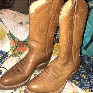 Tony Lama boots ( never worn )