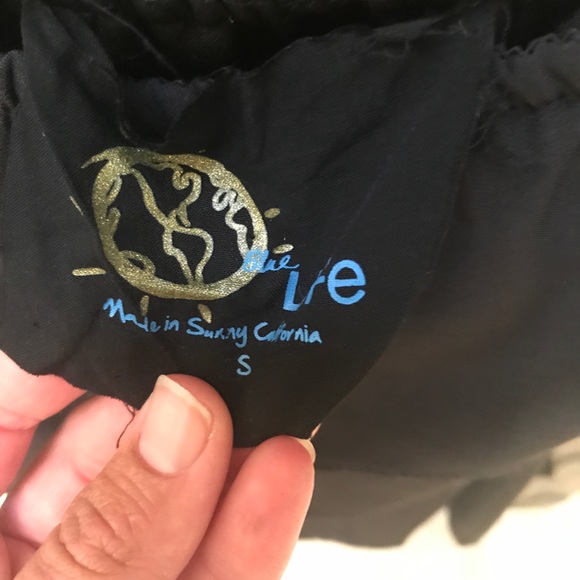 Blue life black ruffle romper size small - Picture 2 of 4