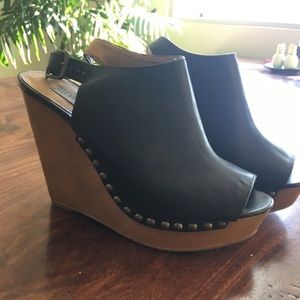 Steve Madden Black Wedge with Wood Heel Size 6