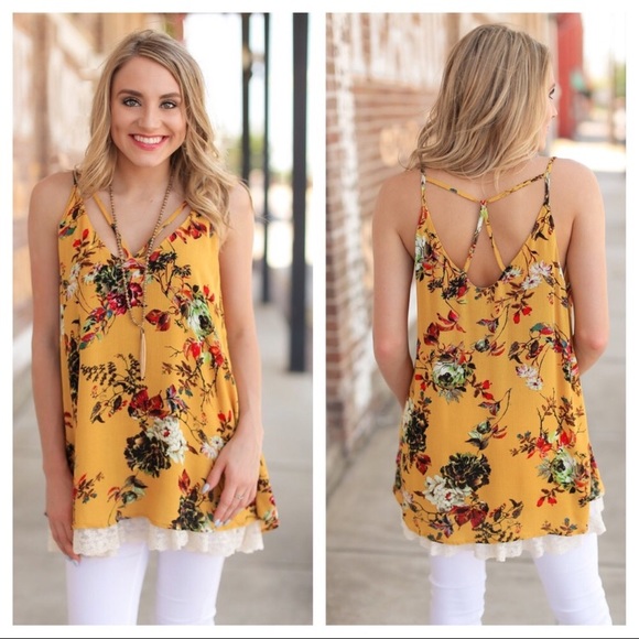 Floral Lace Trim Tunic - Picture 2 of 4