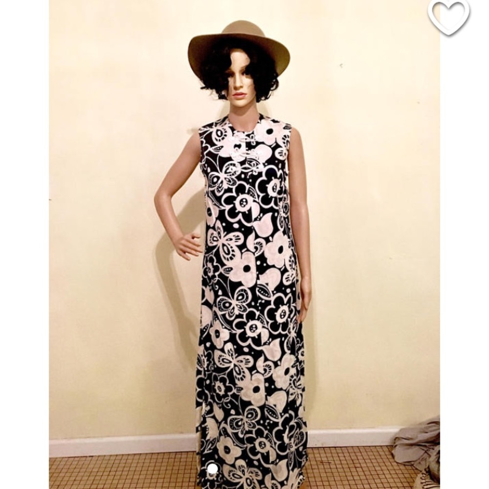 1960s-70s Fun Floral Patterned Floor Length Dress